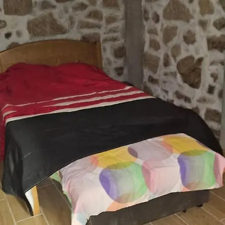 Les Amours Nyaraló Santo Aleixo de Além Tamega